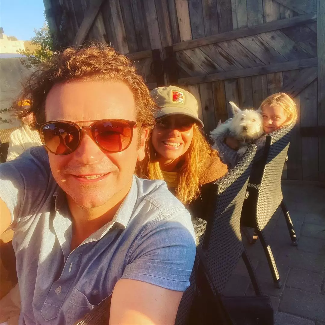 Danny Masterson e família em última foto postada no Instagram (Foto: reprodução/Instagram/@dannymasterson)