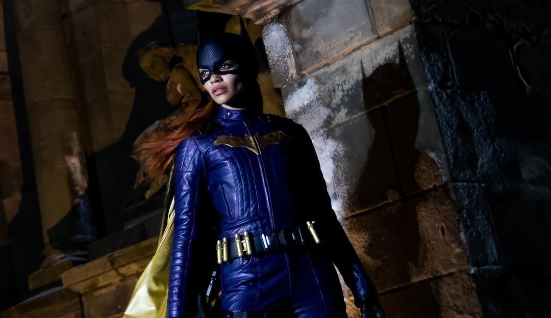 Nova Heroína da DC, ‘BatGirl’ revela seu figurino em postagem no Instagram