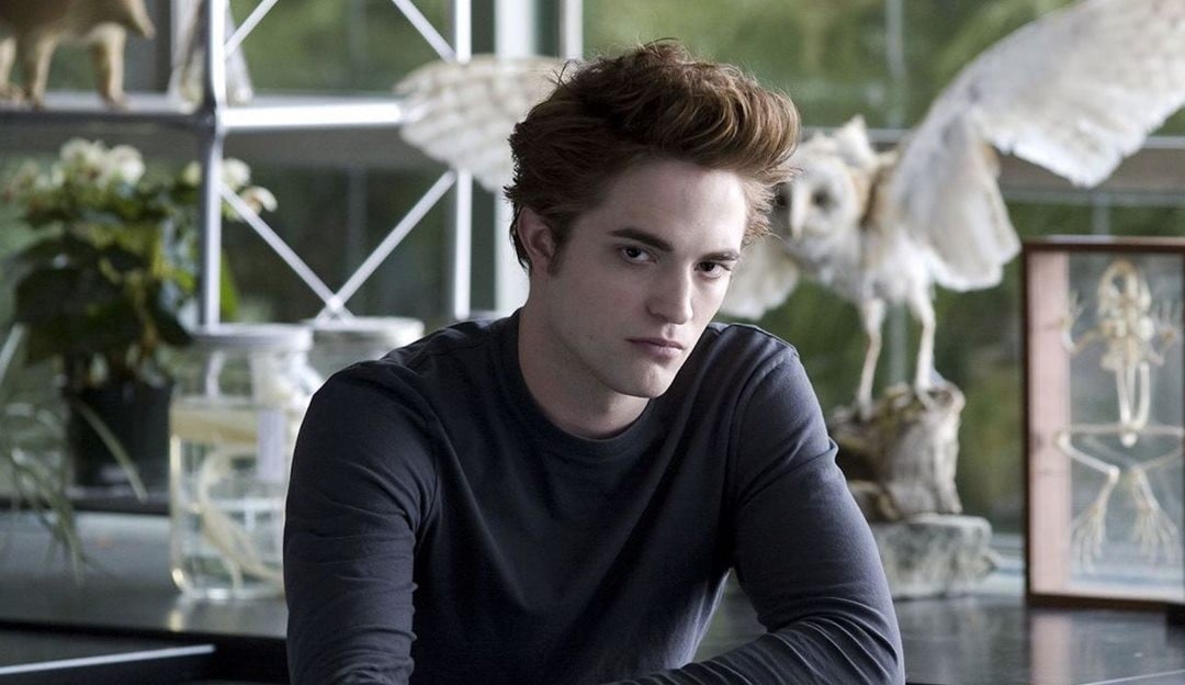 Robert Pattinson revela que está pronto para voltar atuar como Edward Cullen 
