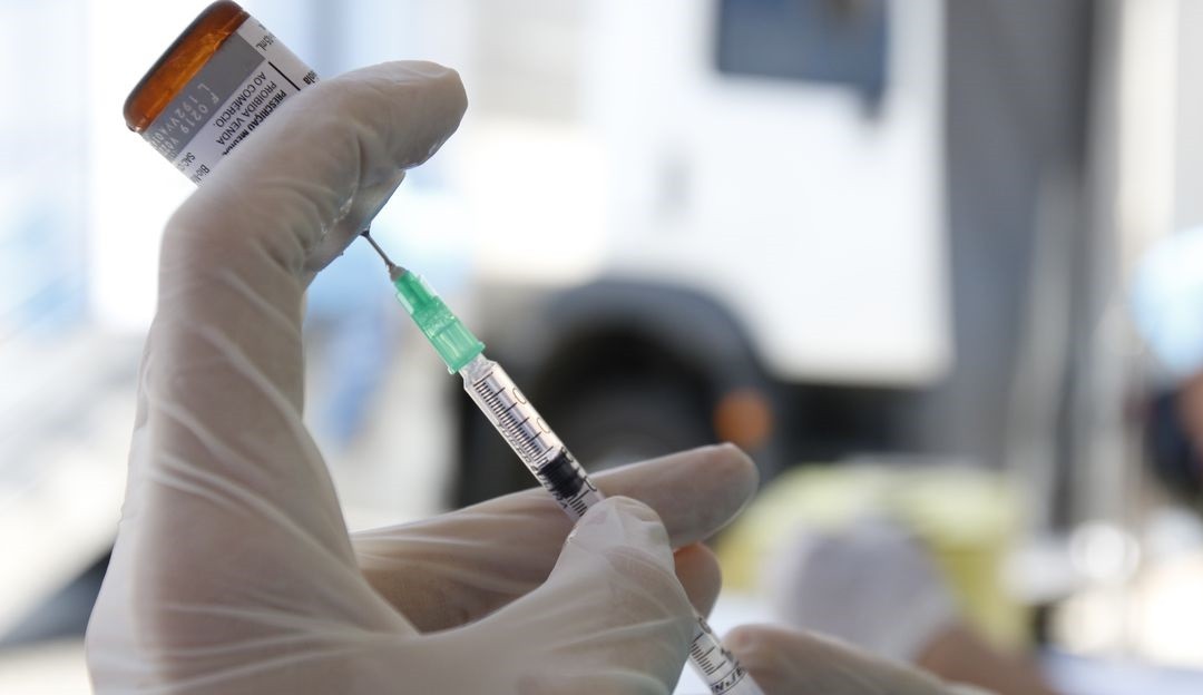 Governo austríaco torna obrigatório vacina contra a Covid-19