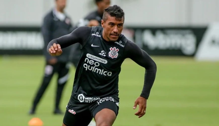 Sylvinho explica como utilizará Paulinho no Corinthians