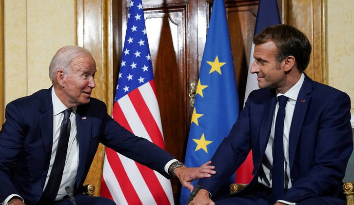Presidente da França propõe reunião entre Putin e Biden afirmando que 'aceitaram a princípio'