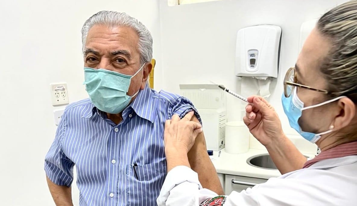 Aos 86 anos, Mauricio de Sousa recebe quarta dose da vacina contra a Covid