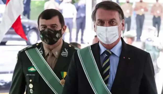 Governo Bolsonaro é o novo recordista em trocas no comando do Exército