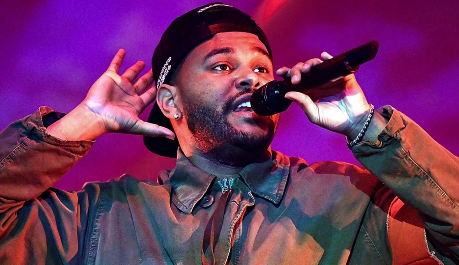 The Weeknd faz História no Coachella 2022 ao ser o único cantor negro a se apresentar duas vezes no festival