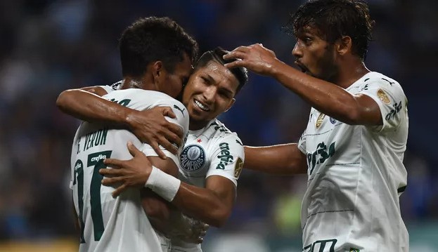 Palmeiras vence Emelec fora de casa e se mantém 100% na Libertadores