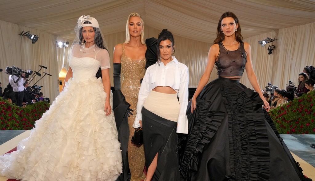 Kardashians finalmente conseguem seus convites para o Met Gala