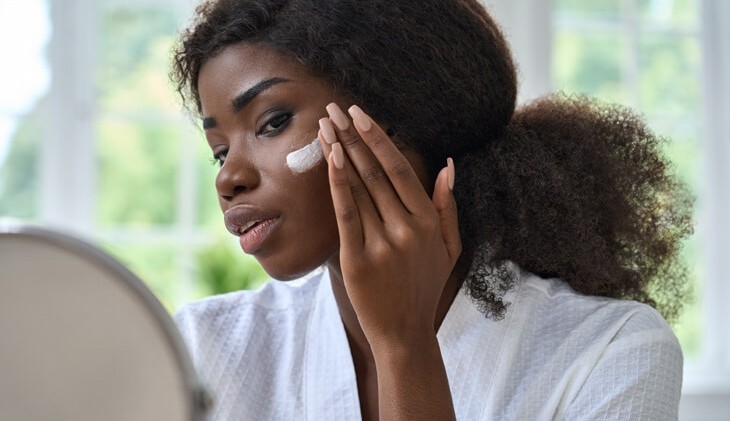 Beauty snacking: a nova tendência de beleza com “pílulas” de auto cuidado
