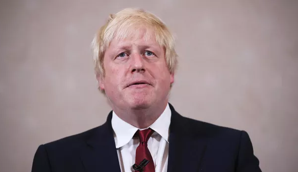 Boris Johnson pode perder o cargo de primeiro-ministro com voto de desconfiança marcado para o Parlamento