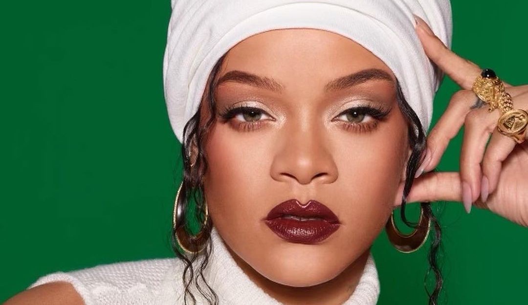 Álbum de Rihanna se torna o quarto disco feminino com mais tempo na Billboard 200