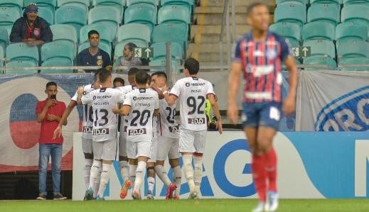De virada, Athletico vence o Bahia no jogo de ida da Copa do Brasil