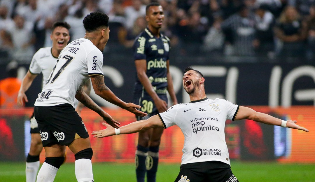 Corinthians goleia Santos e fica perto das quartas de final da Copa do Brasil