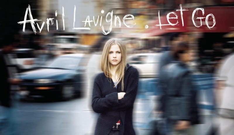 Avril Lavigne recria capa do álbum ‘Let Go’ e causa nostalgia nos fãs 