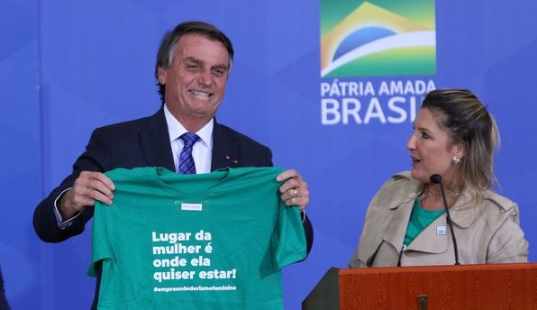 Bolsonaro nomeia secretária de economia para presidência da Caixa Econômica Federal