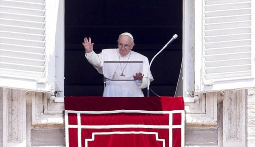 Papa Francisco nega boatos de renúncia: 