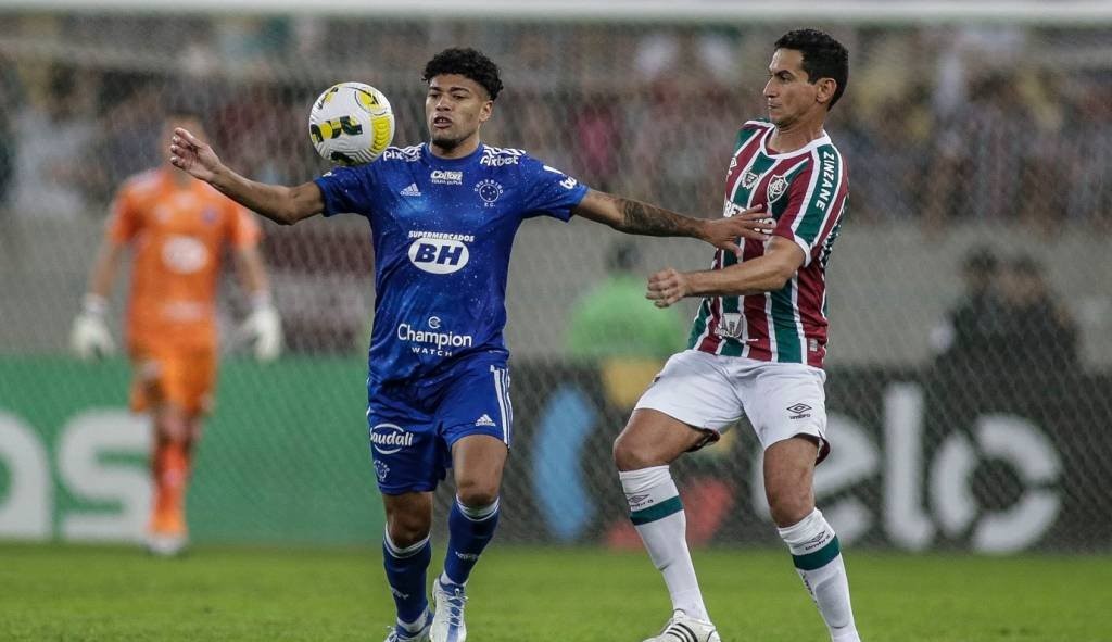Após derrota na ida, Cruzeiro tenta reviravolta contra o Fluminense no Mineirão