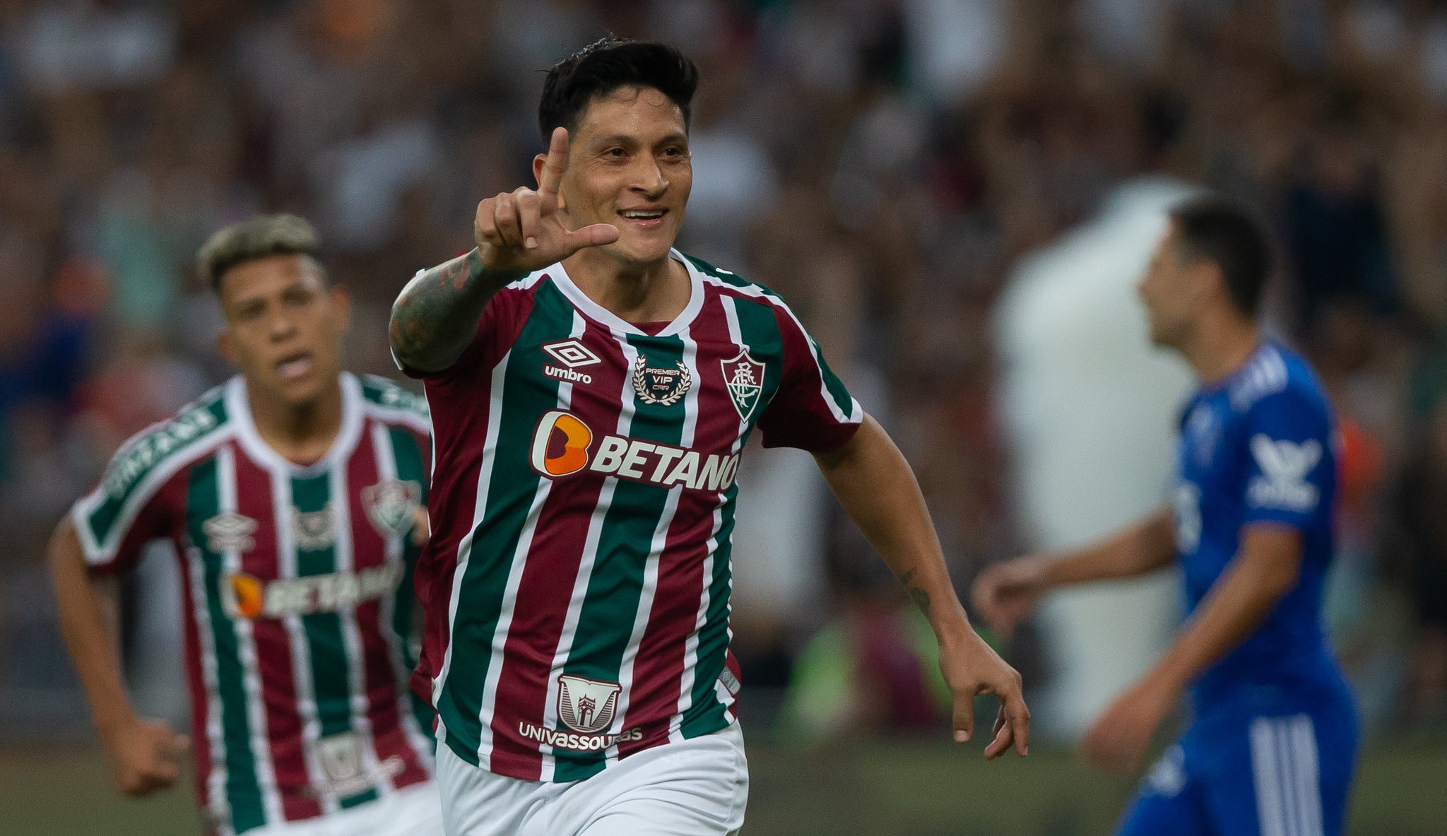 Fluminense volta a vencer o Cruzeiro e avança às quartas da Copa do Brasil