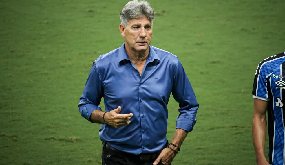 Roger Machado é demitido pelo Grêmio e o retorno de Renato Portaluppi é anunciado
