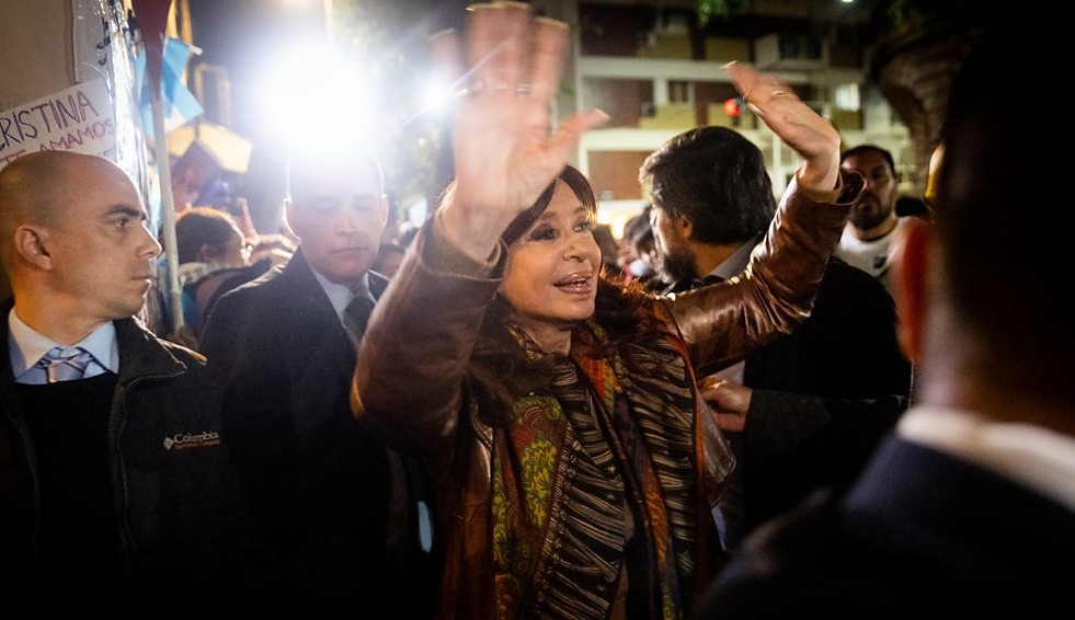 Cristina Kirchner diz não ter percebido tentativa de assassinato