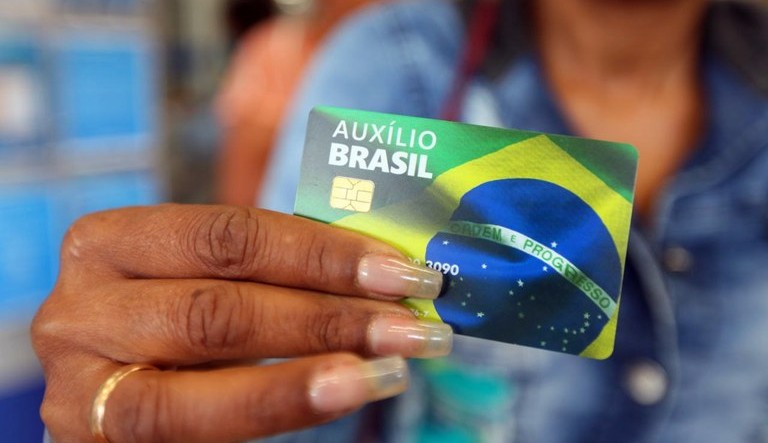 Auxílio Brasil de setembro começa a ser pago hoje, veja quem tem o direito ao benefício 