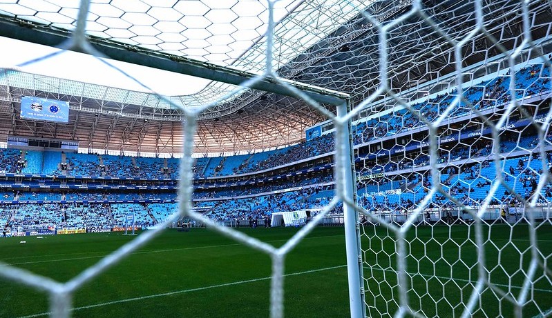 Grêmio é punido pelo STJD por briga de torcida