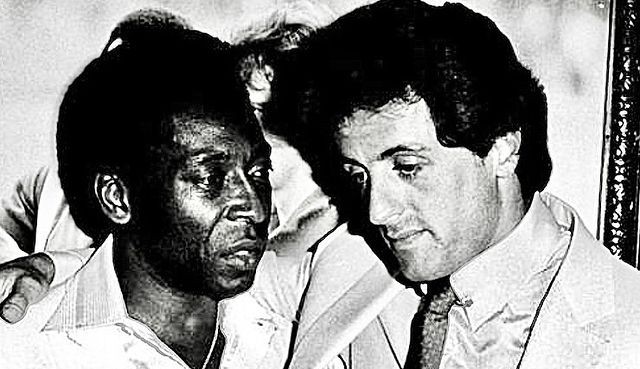 Pelé recebe homenagem de Sylvester Stallone