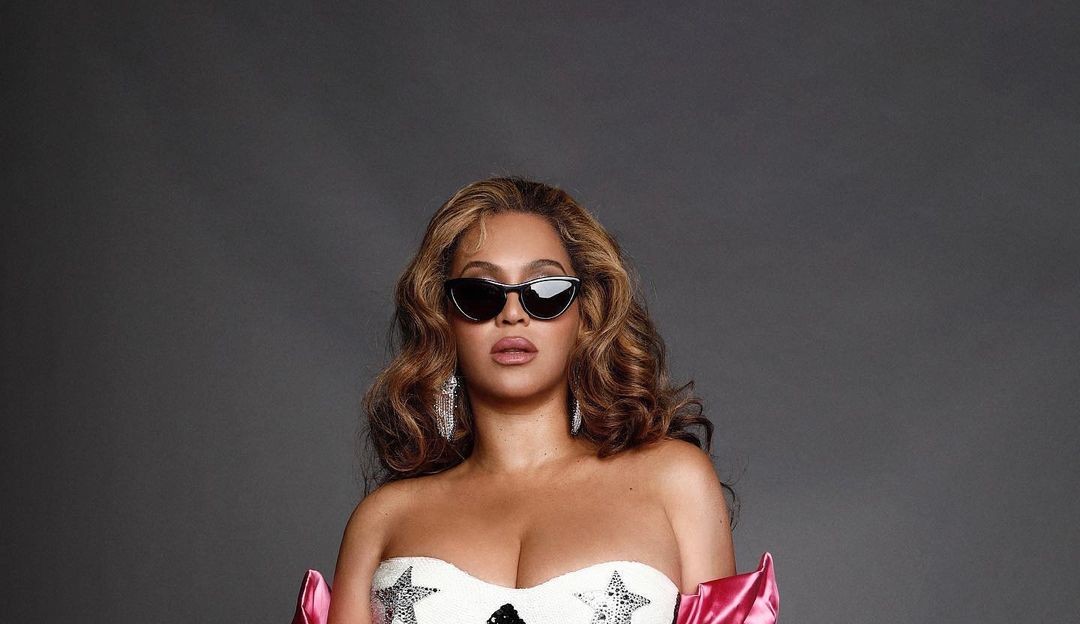 Beyoncé disponibiliza Remix de CUFF IT em seu site 