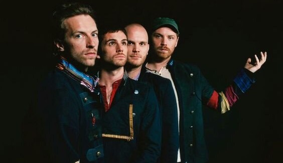 Coldplay fecha parceria com ONG para levar pessoas em condição de rua ao seu show