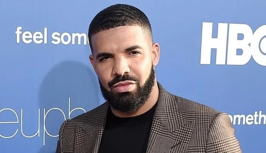 Drake deve reembolsar cachê milionário, após desistência do show no Lollapalooza