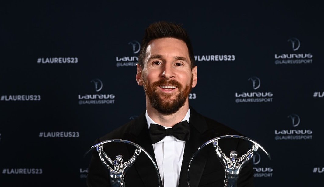 Lionel Messi e seleção argentina são premiados no Prêmio Laureus, na França