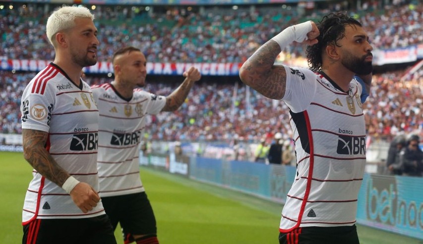 Flamengo vence Bahia fora de casa e respira na tabela de classificação