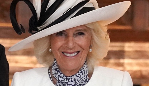 Rainha Camilla foi parabenizada pelo aniversário nas redes sociais dos integrantes da monarquia