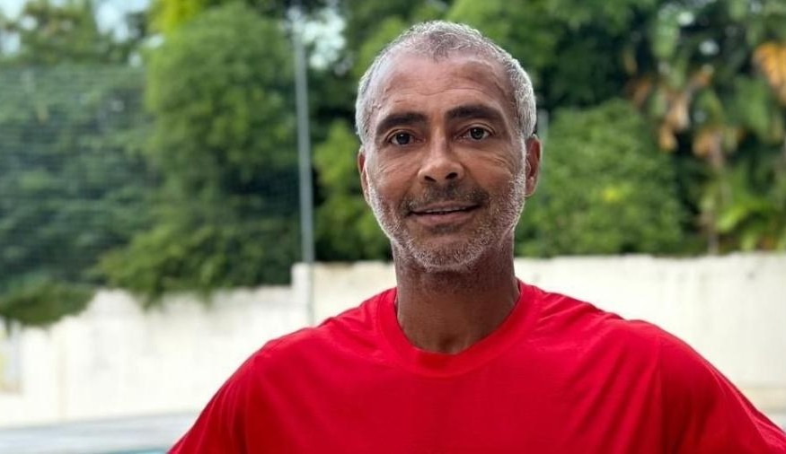 Romário apresenta melhora após internação por infecção intestinal