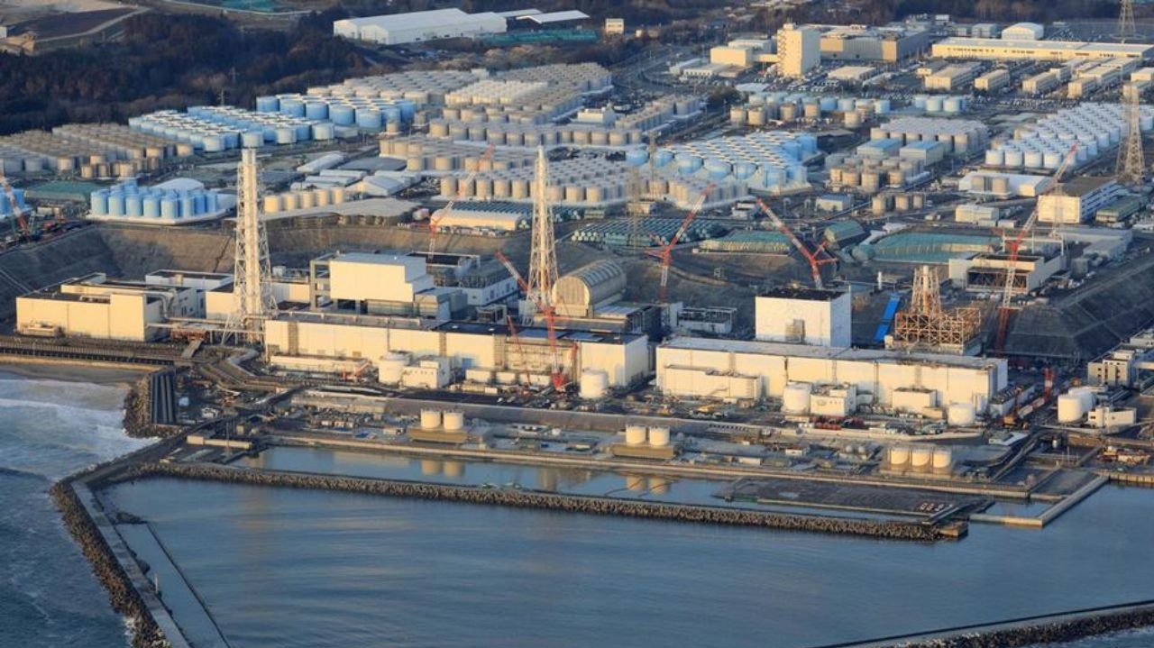Enfrentando oposição, Japão inicia liberação de água radioativa