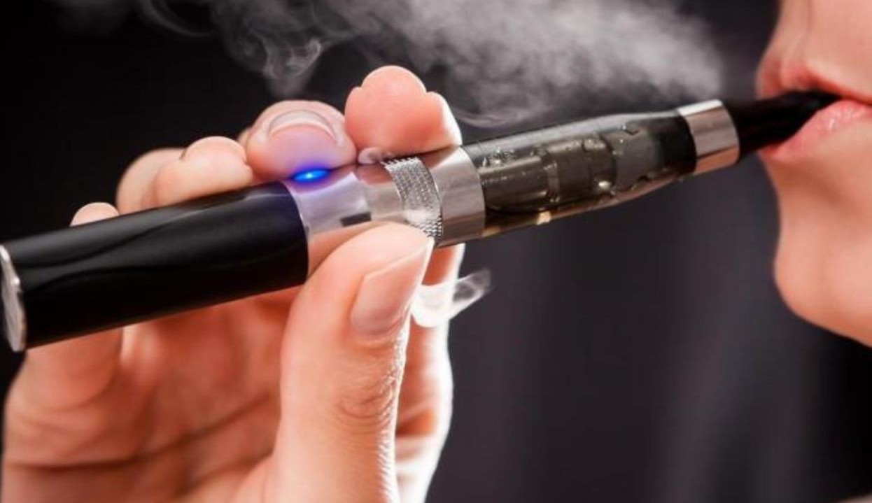Estudo revela riscos do cigarro eletrônico à fertilidade