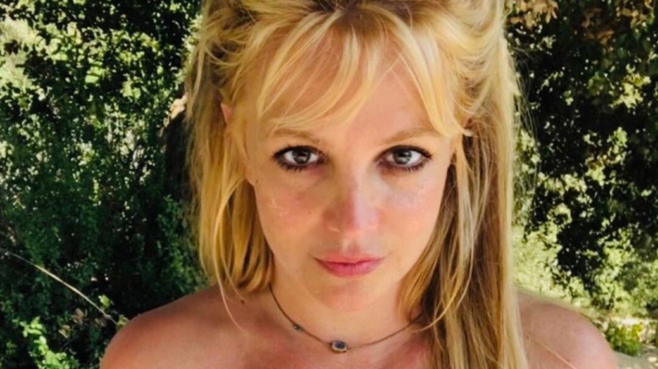 Britney Spears conta o motivo que levou a raspar a cabeça anos atrás