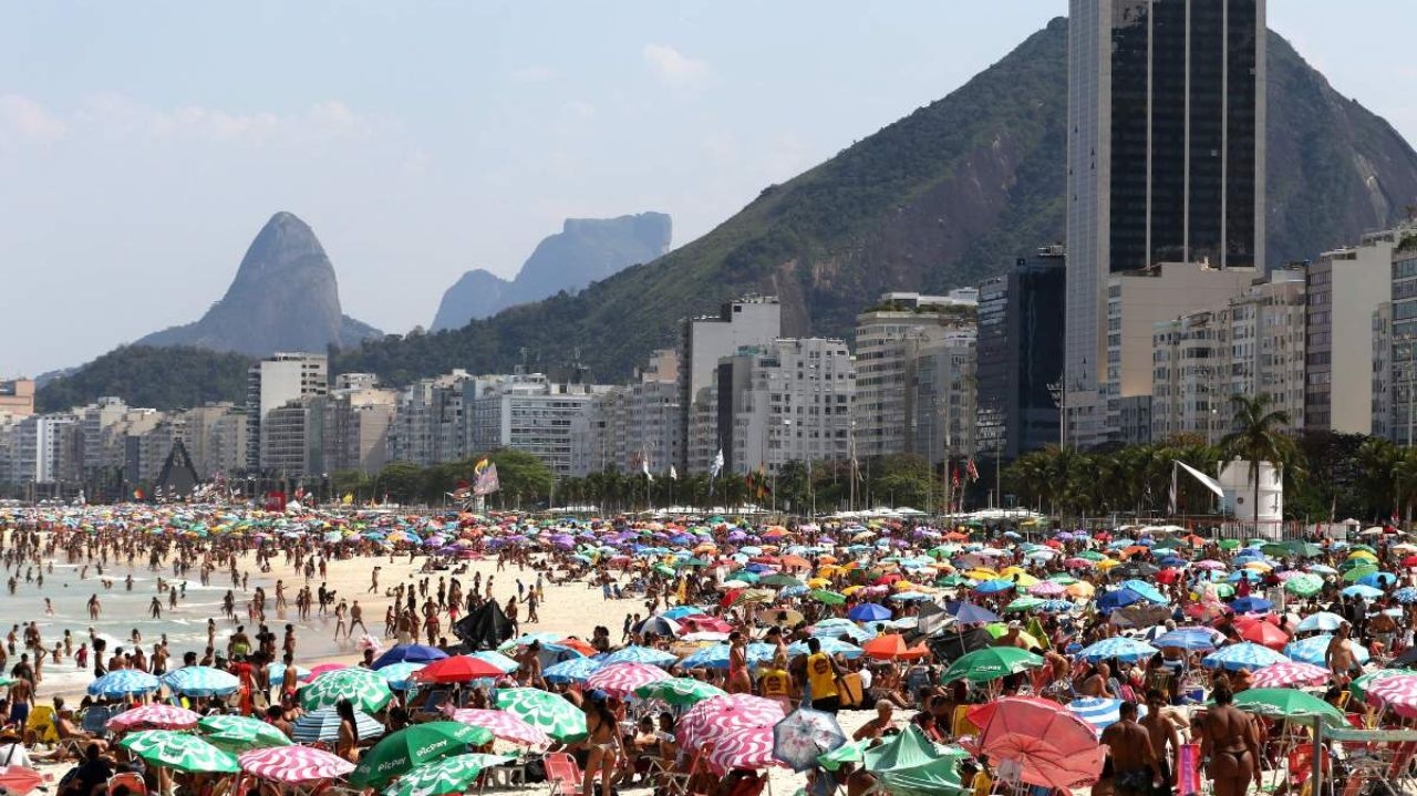 Onda de calor no Rio alcança pico de 58,5 °C na sensação térmica