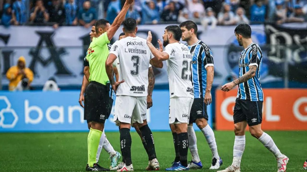 Wilson Seneme admite erro de arbitragem no jogo Grêmio x Corinthians 