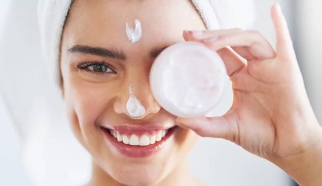 Skincare com receitas caseiras: confira cinco produtos perigosos para o rosto 
