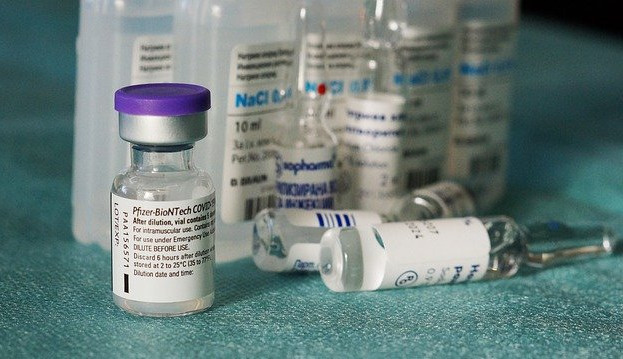Pfizer faz entrega  de 2,2 milhões de doses da vacina ao Brasil