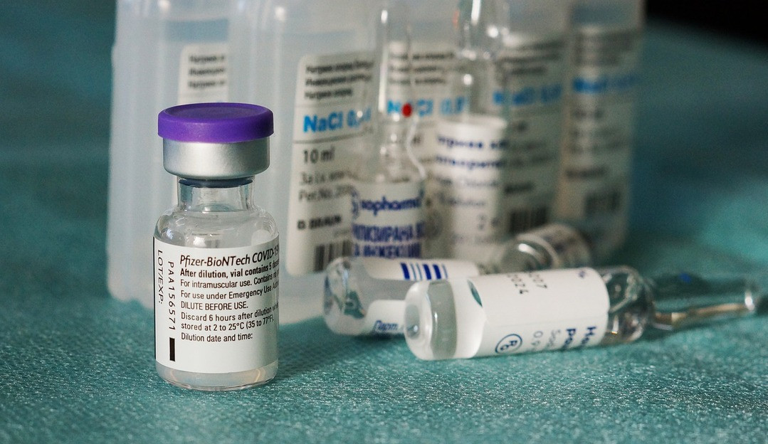 COVID-19: Pfizer faz entrega de mais 1,9 milhões de imunizantes ao Brasil