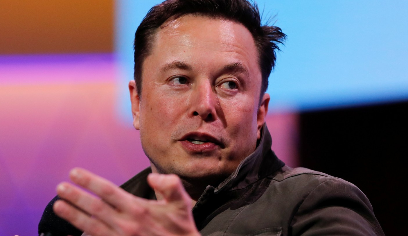 Depois de consultoria realizada com seguidores no twitter, Musk comercializa U$$ 5 bilhões em ativos da Tesla