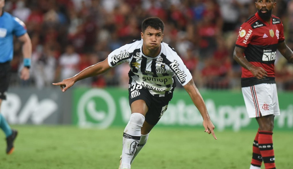 Santos mostra postura e vence o Flamengo no Maracanã