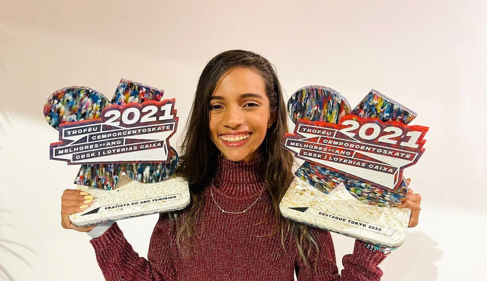Rayssa Leal vence duas categorias no prêmio Cemporcento Skate