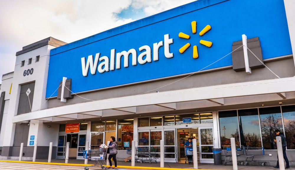 Estado da Califórnia mira Walmart em processo contra despejo de lixo tóxico.
