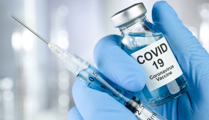 Segundo infectologista, sem vacina para todas as idades, casos de Covid aumentarão