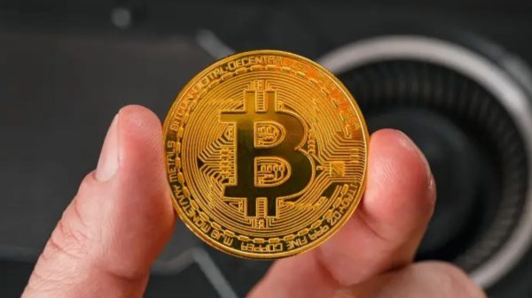 Bitcoin dispara e poderá chegar em alta histórica durante o ano de 2024