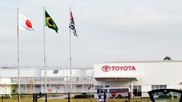 Alckmin diz que Toyota deverá investir R$ 11 bilhões no Brasil nos próximos anos
