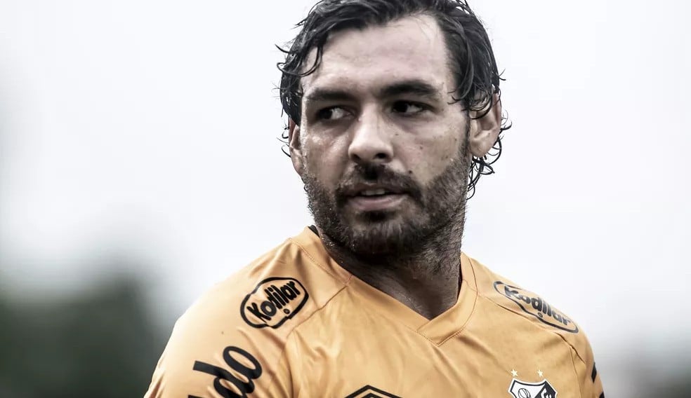 Ricardo Goulart dá adeus ao Santos nas redes sociais