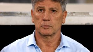 Técnico Renato Gaúcho desmente boatos sobre as negociações